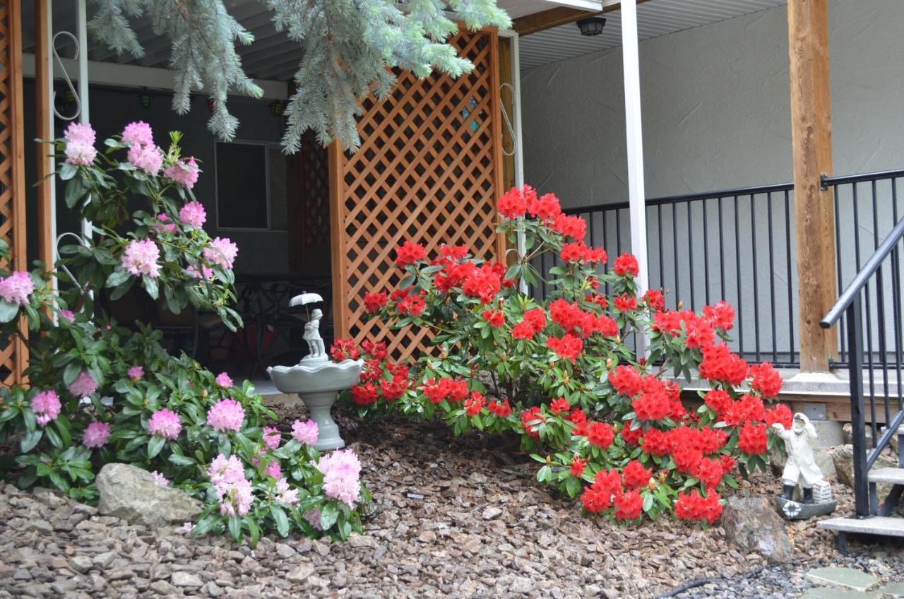 Dogwood Bed & Breakfast Summerland Exterior photo