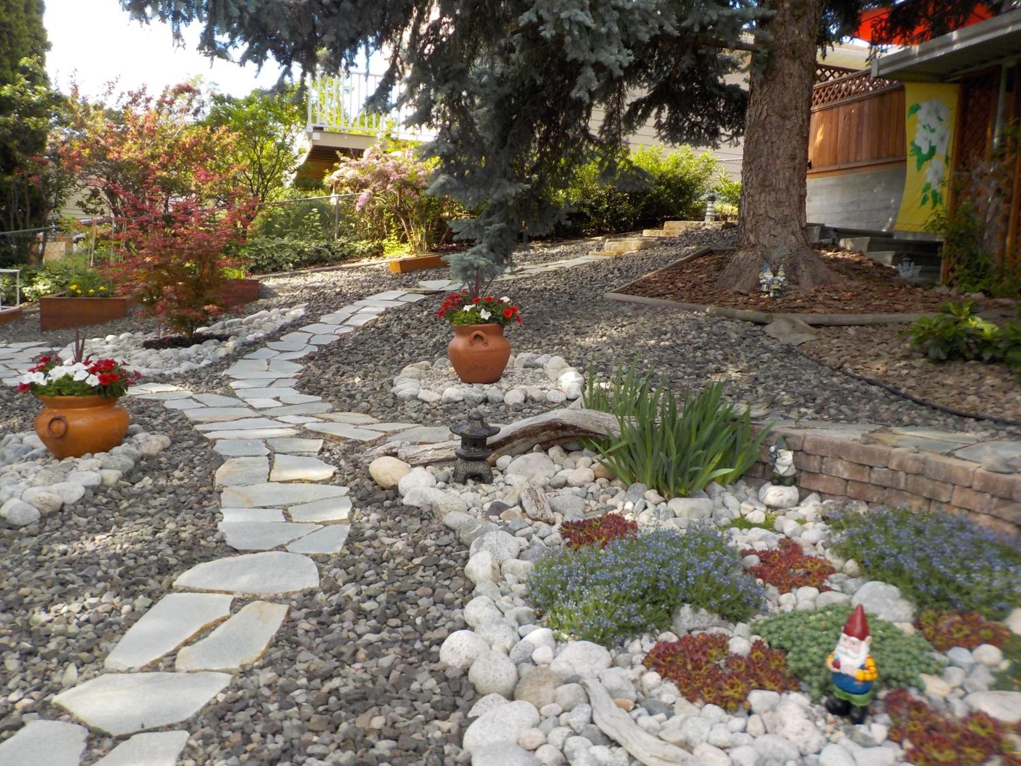 Dogwood Bed & Breakfast Summerland Exterior photo