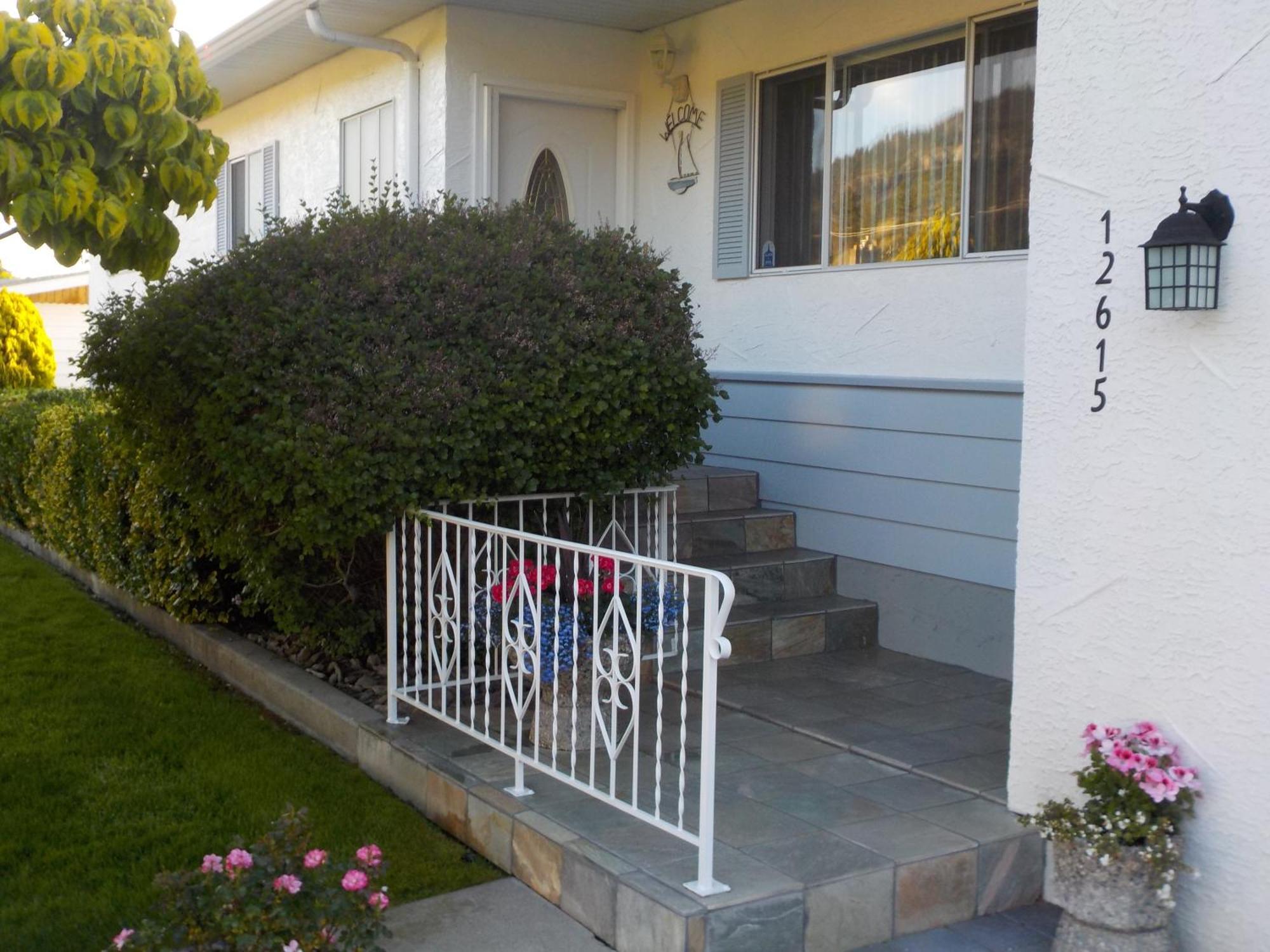 Dogwood Bed & Breakfast Summerland Exterior photo